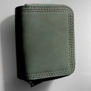 Small and compact wallet.